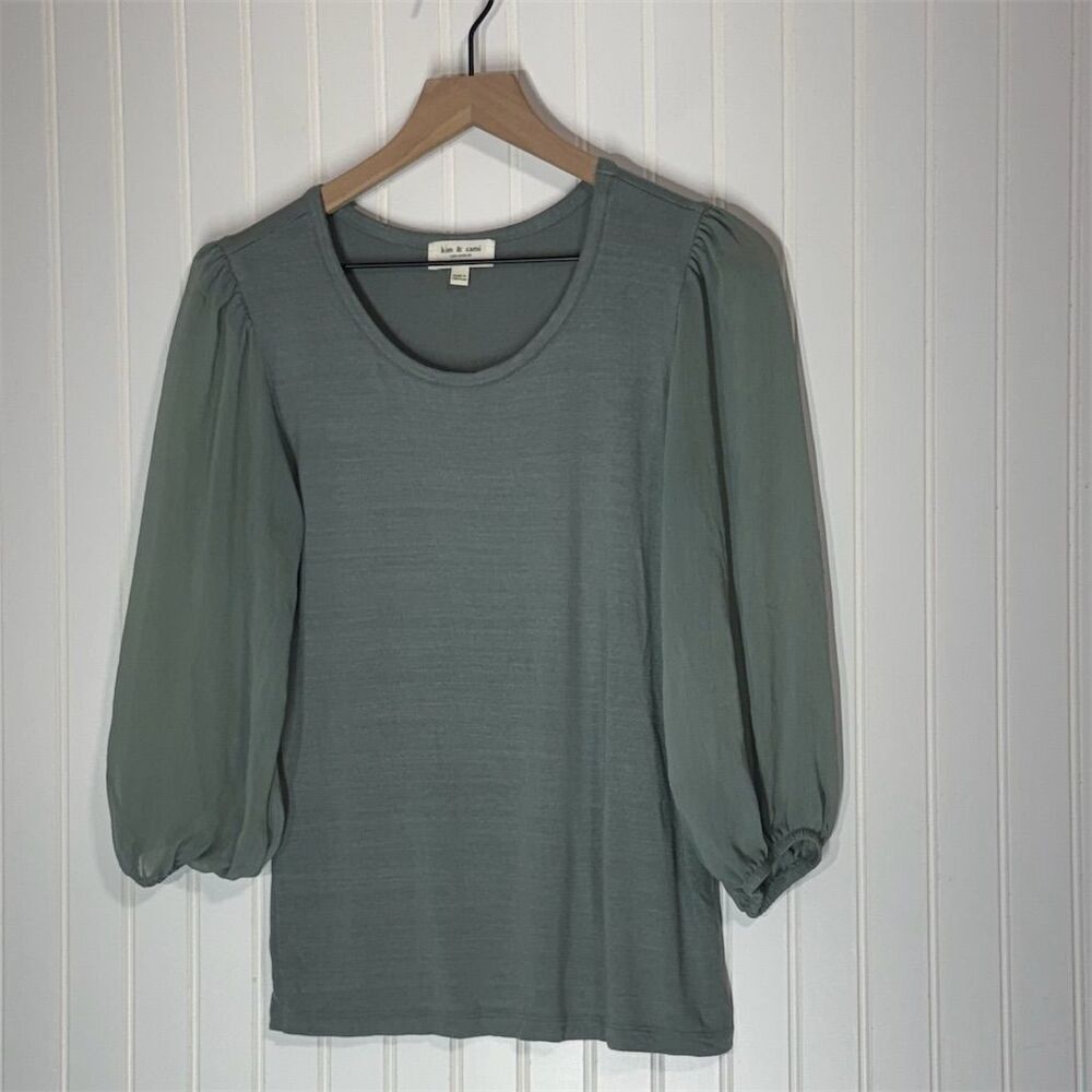 Kim & Cami‎ Puff Sleeve Top M Sage Green Blouse Textured Knit Chiffon Sleeves